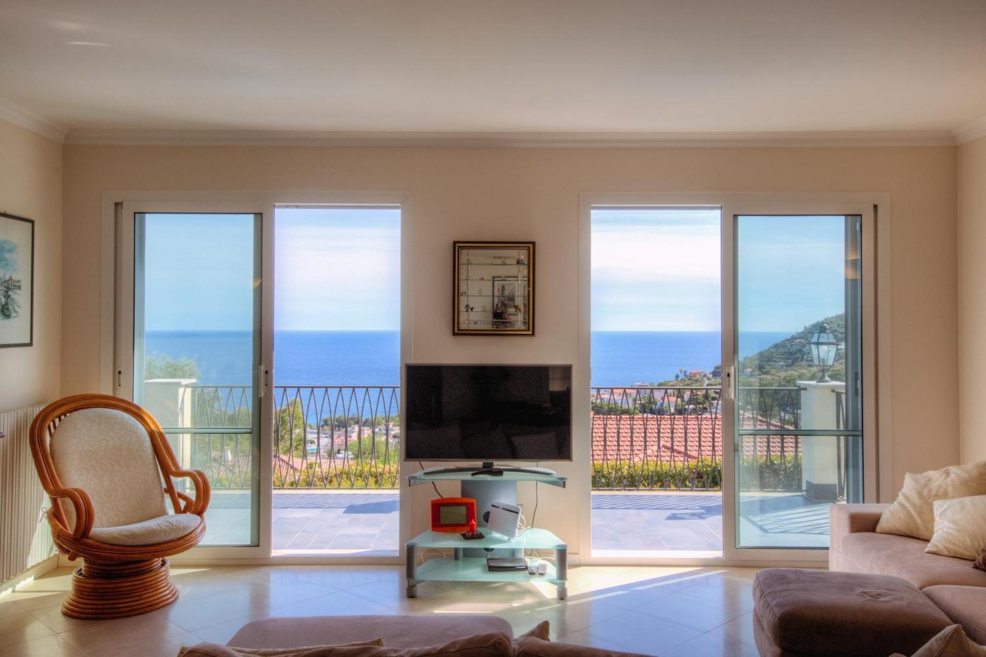 Villa Lucia Riviera Dei Fiori Pool - Happy Rentals San Remo Kültér fotó